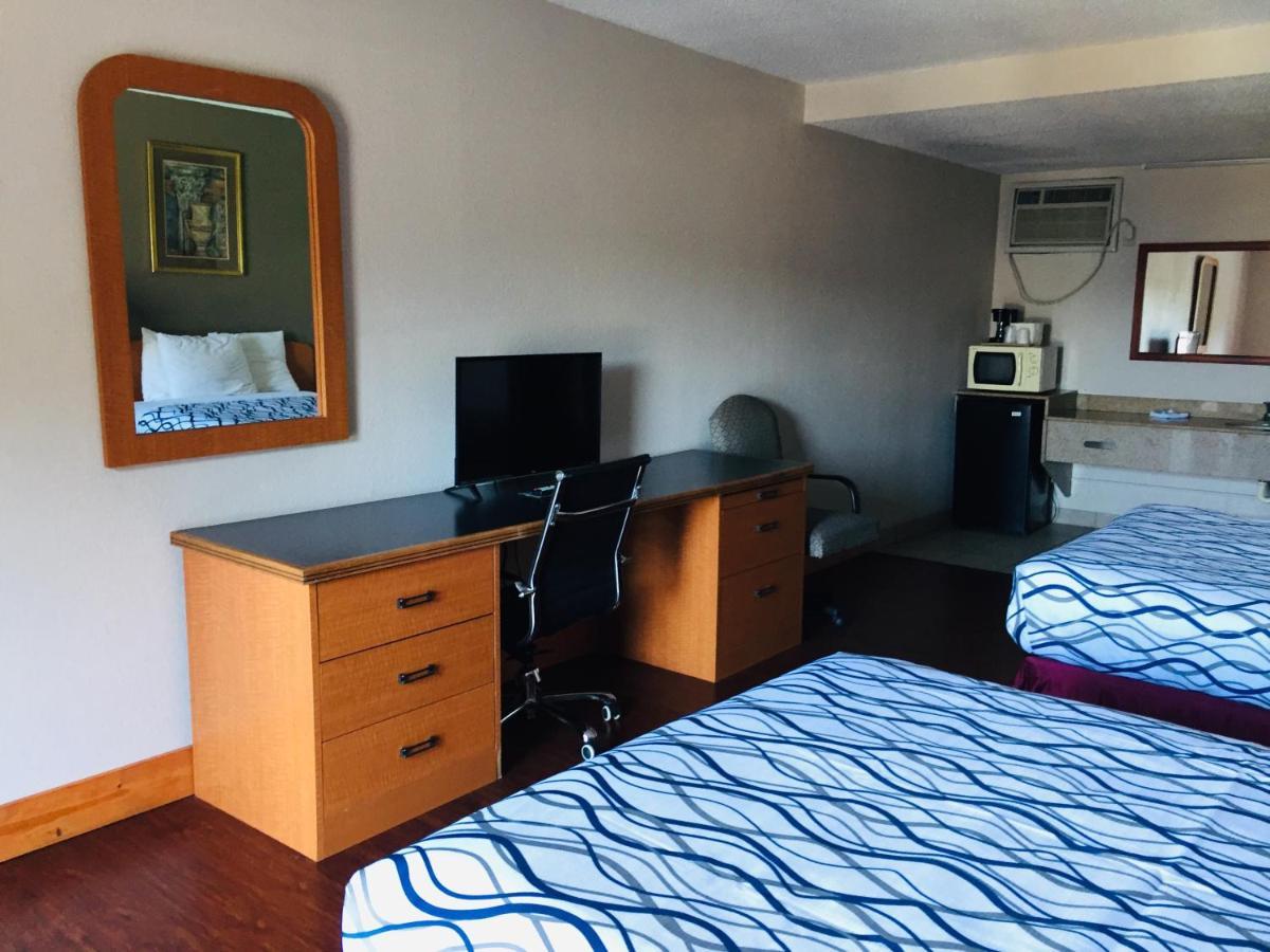 Bear Mount Inn & Suites Pigeon Forge Extérieur photo