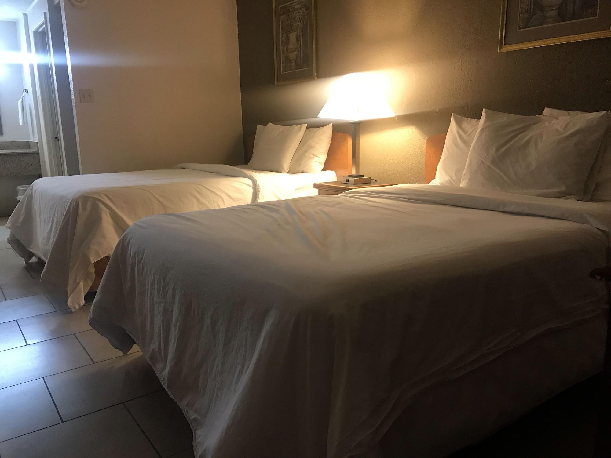 Bear Mount Inn & Suites Pigeon Forge Extérieur photo