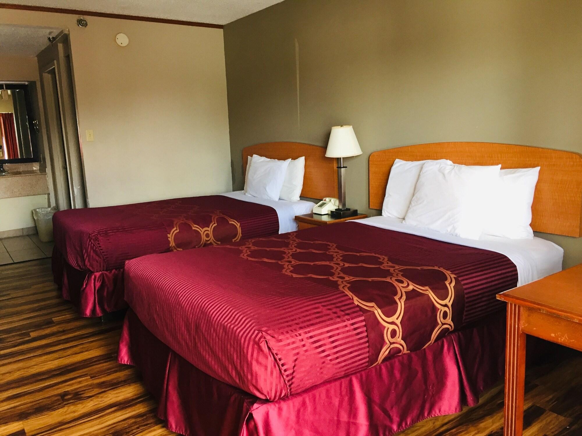 Bear Mount Inn & Suites Pigeon Forge Extérieur photo