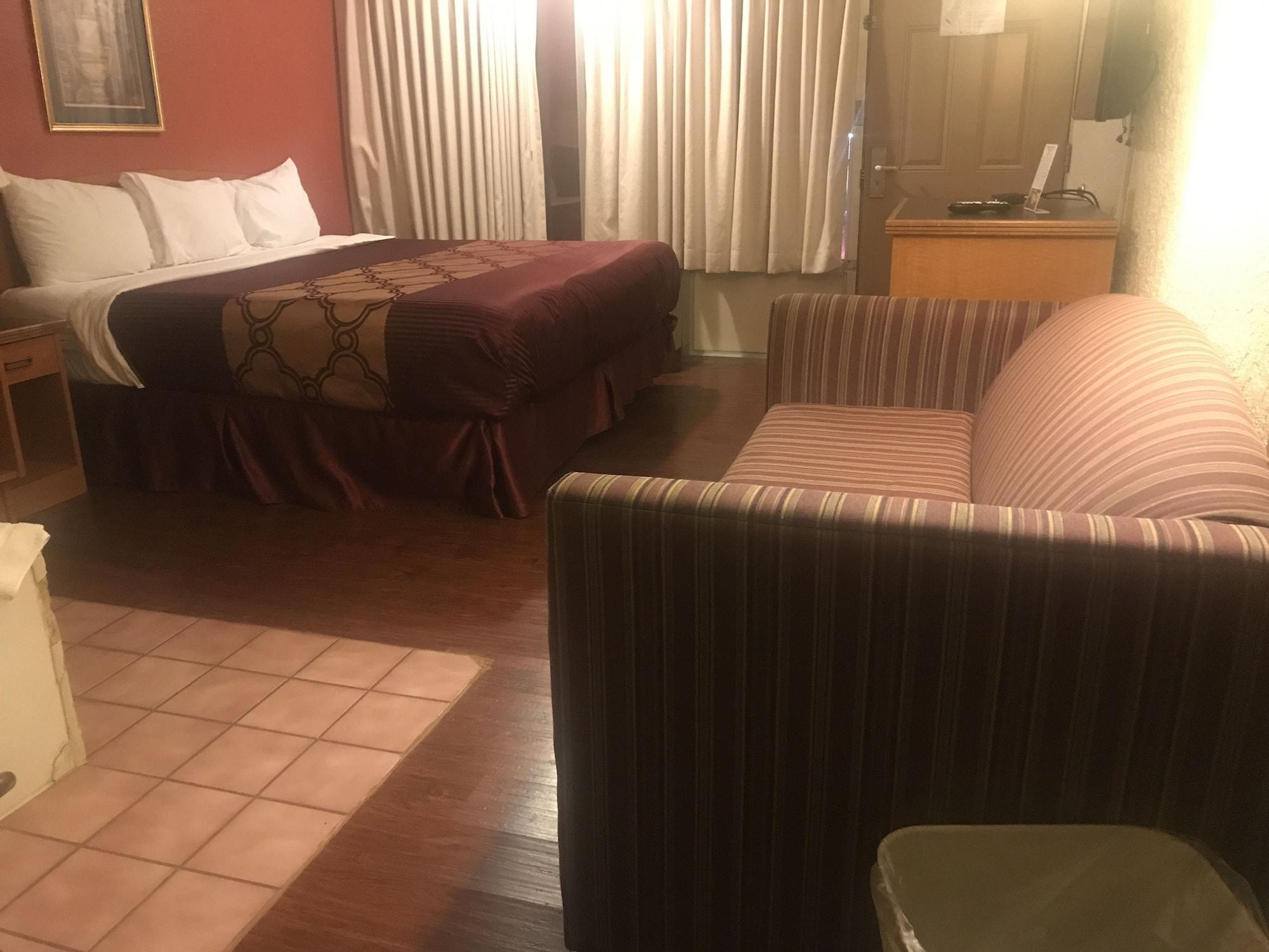 Bear Mount Inn & Suites Pigeon Forge Extérieur photo