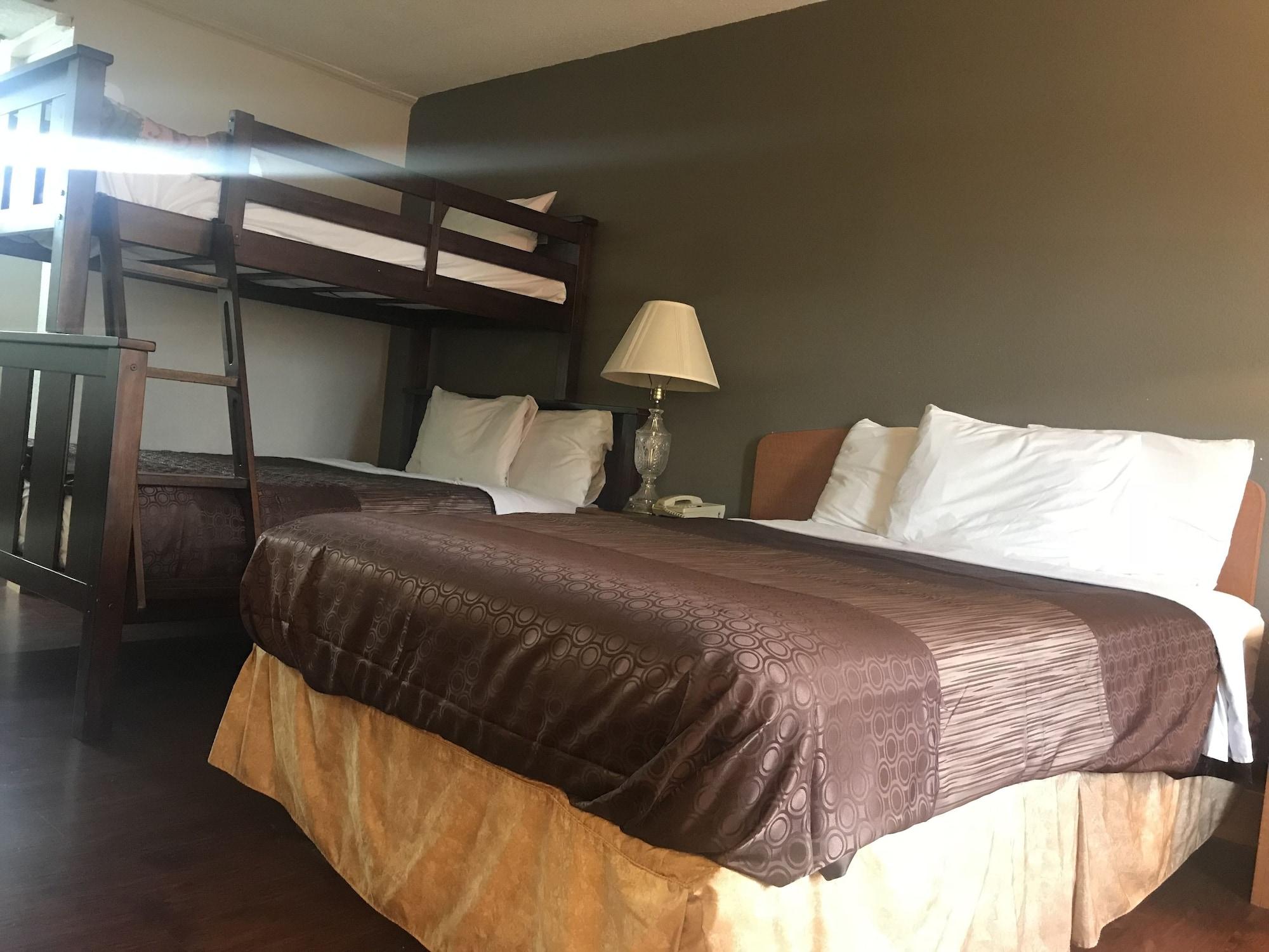 Bear Mount Inn & Suites Pigeon Forge Extérieur photo