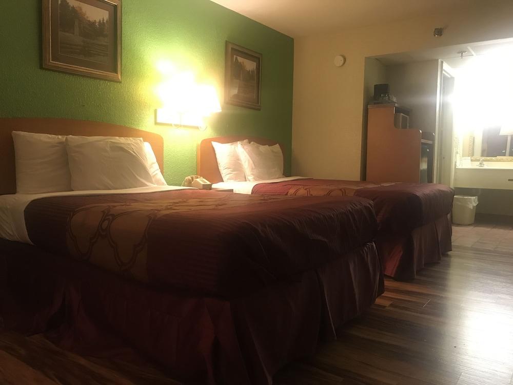 Bear Mount Inn & Suites Pigeon Forge Extérieur photo