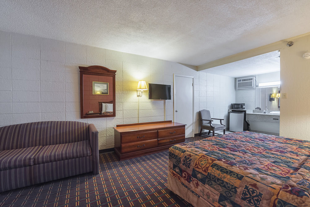 Bear Mount Inn & Suites Pigeon Forge Extérieur photo