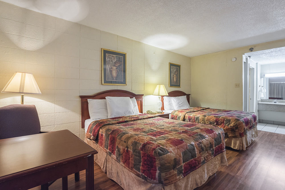 Bear Mount Inn & Suites Pigeon Forge Extérieur photo