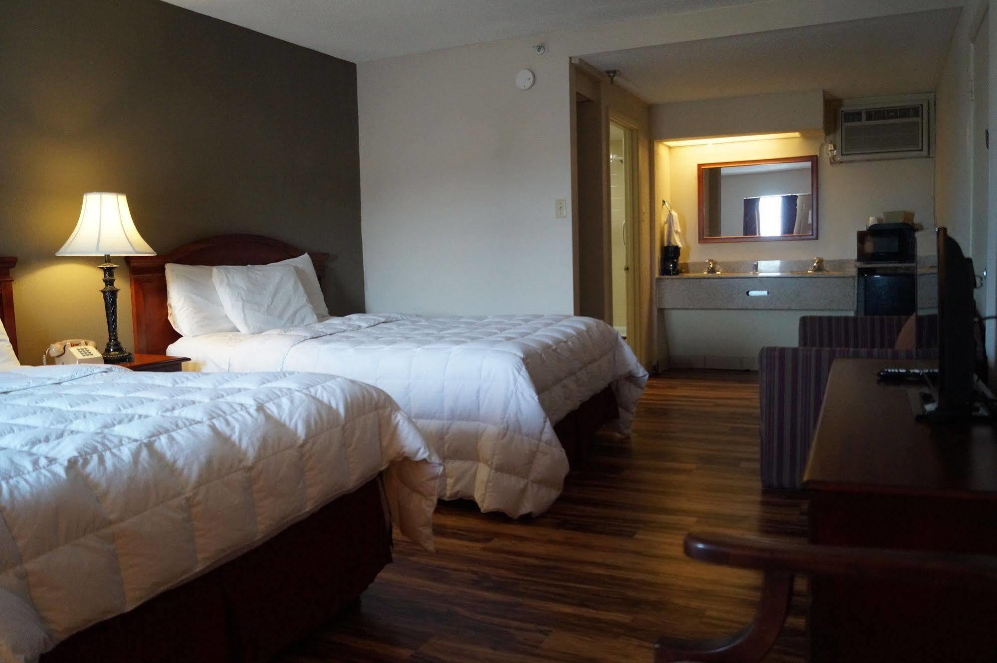 Bear Mount Inn & Suites Pigeon Forge Extérieur photo